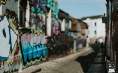 Blek le Rat : Le Pionnier du Street Art et l’Inspiration Derrière Banksy
